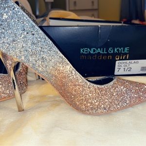 Hombre silver and gold high heels